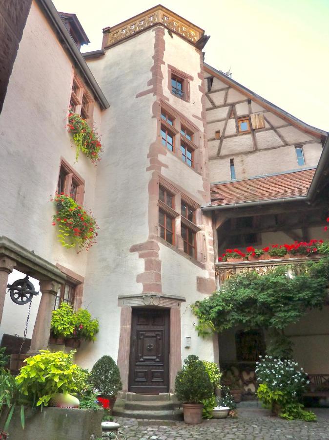 Adrihof A Riquewihr, Cour De L'abbaye D'autrey Bed & Breakfast